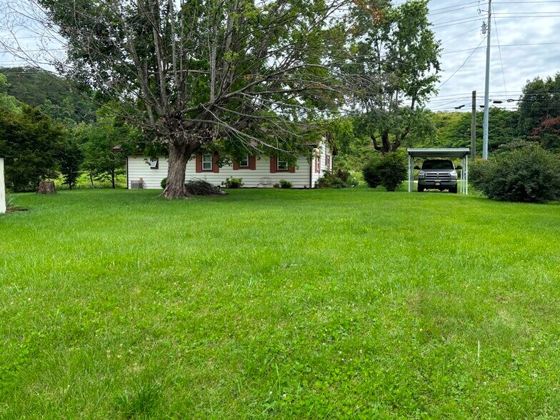 More Photos Of 3306 Teaster Ln, Pigeon Forge Flex For Sale
