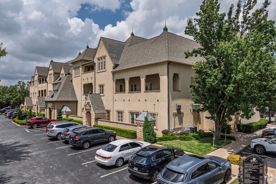 Primary Photo Of 1531 E Bradford Pky, Springfield Medical For Lease