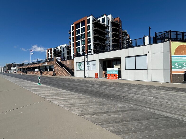 More Photos Of 100-190 E Broadway, Long Beach Apartments For Lease