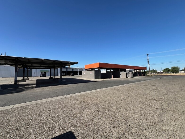 More Photos Of 1200 N Ben Maddox Way, Visalia Carwash For Sale