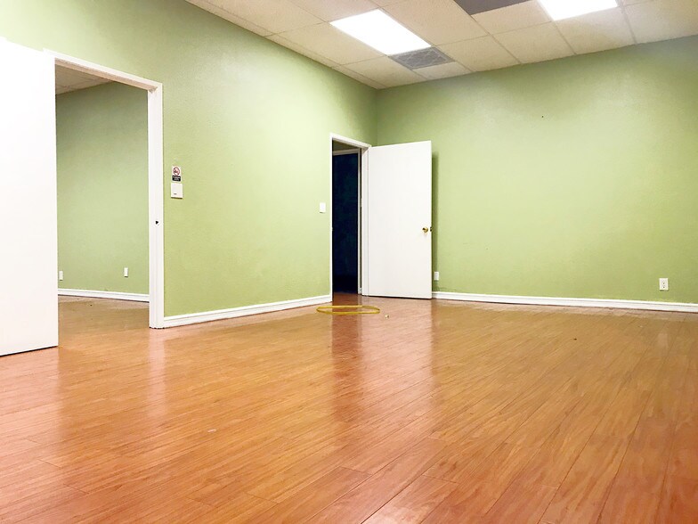 More Photos Of 5102-5108 Azusa Canyon Rd, Irwindale Unknown For Lease