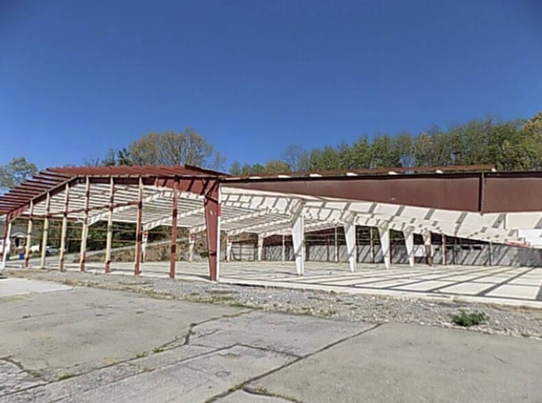 More Photos Of 510 Roanoke St, Christiansburg Land For Lease