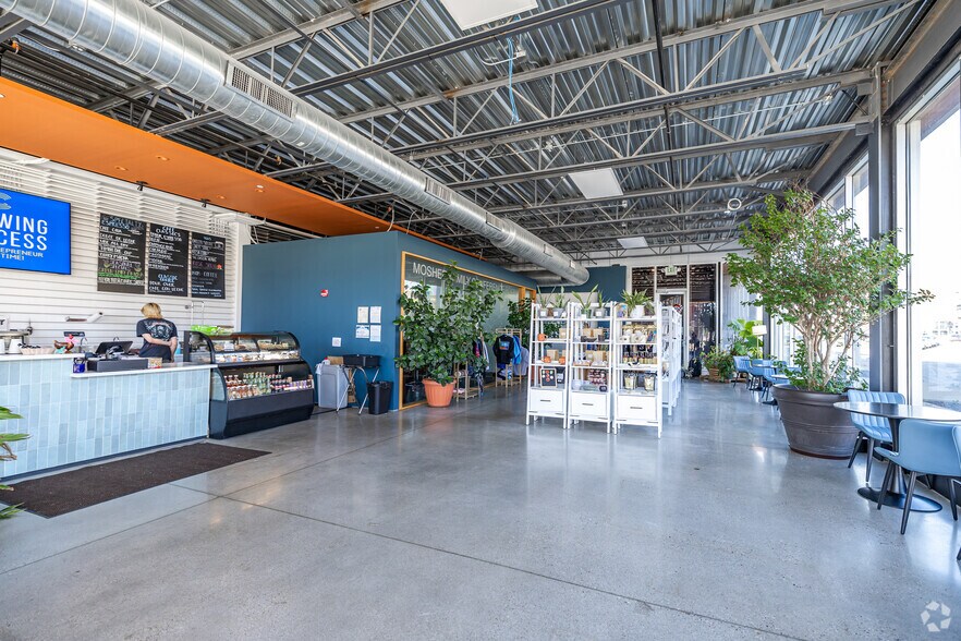 More Photos Of 161 S 1st St, Milwaukee Loft Creative Space For Lease