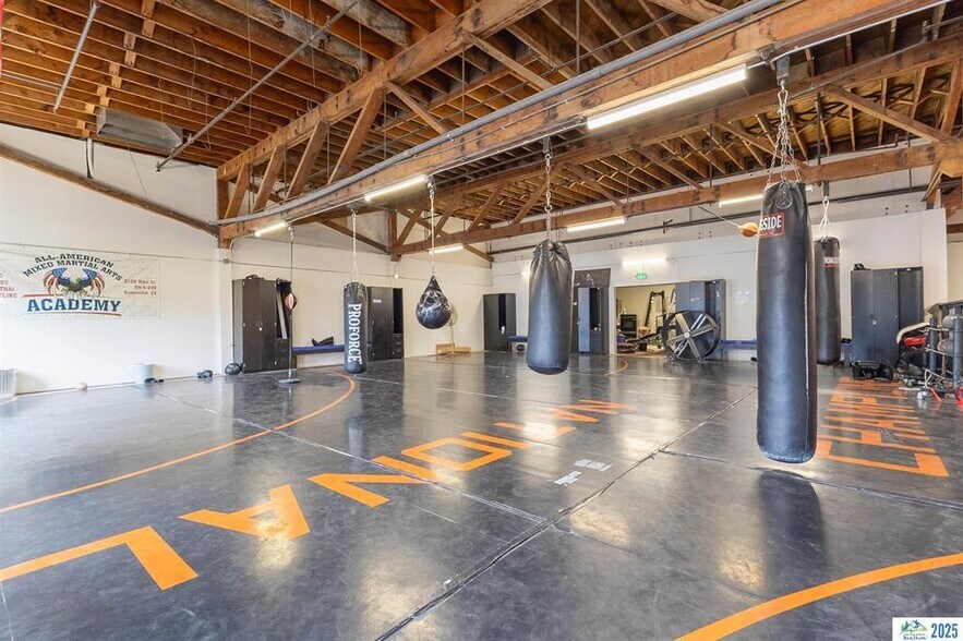 More Photos Of 55 S Sacramento St, Susanville Flex For Sale