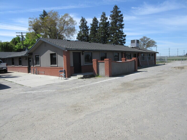More Photos Of 12652 Prosperity, Tulare Flex For Lease