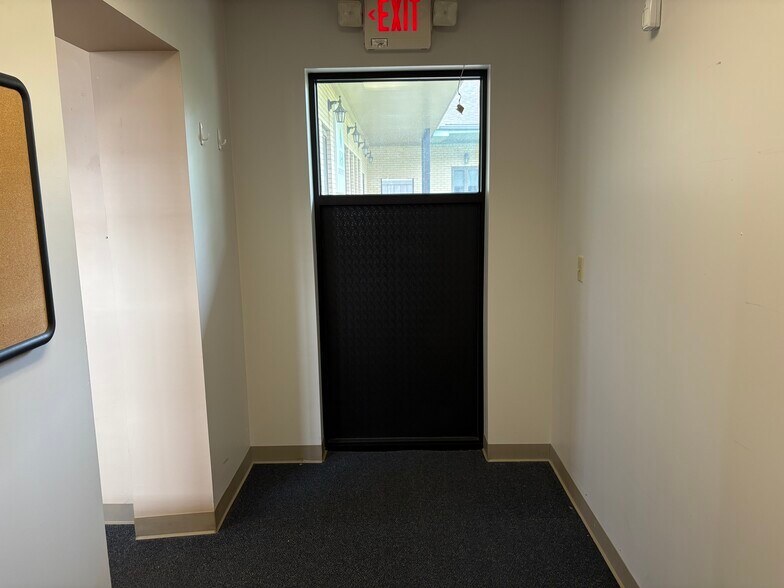 More Photos Of 1629 Union Ave, Natrona Heights Medical For Lease