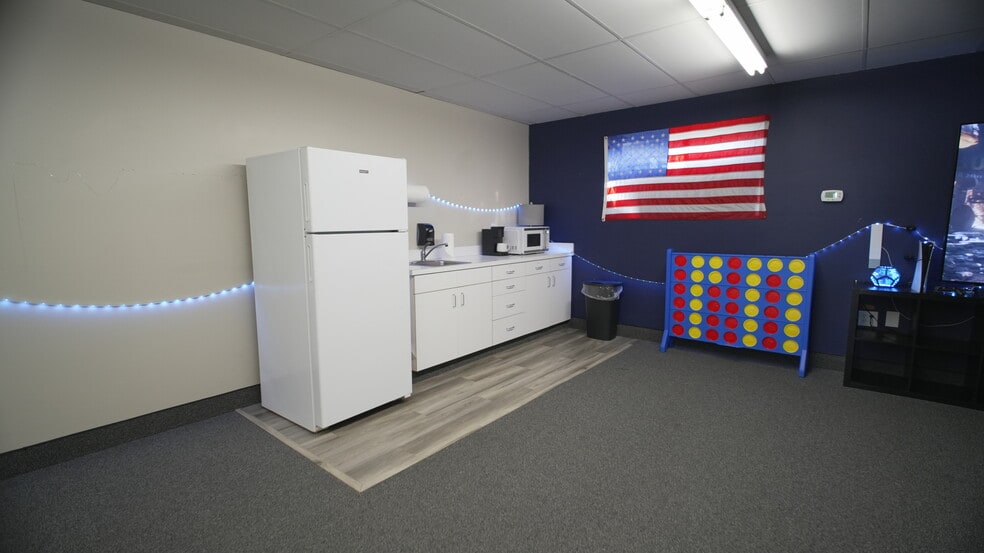 More Photos Of 3555-3559 W Wright St, Boise Light Manufacturing For Lease