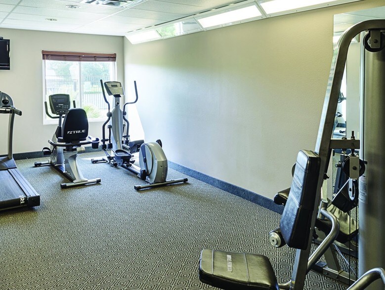 More Photos Of 957 Cedar Lake Rd, Biloxi Hotel For Sale