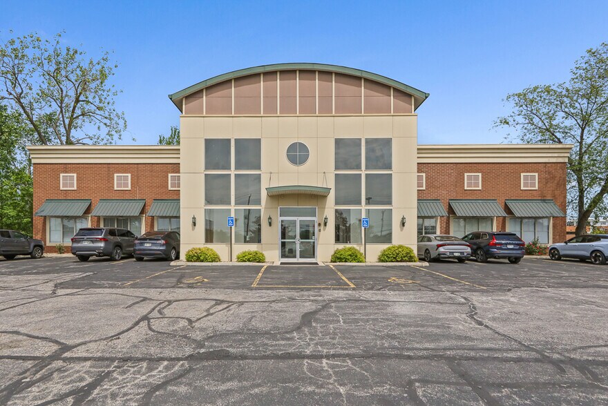 More Photos Of 32875 Solon Rd, Solon Medical For Lease