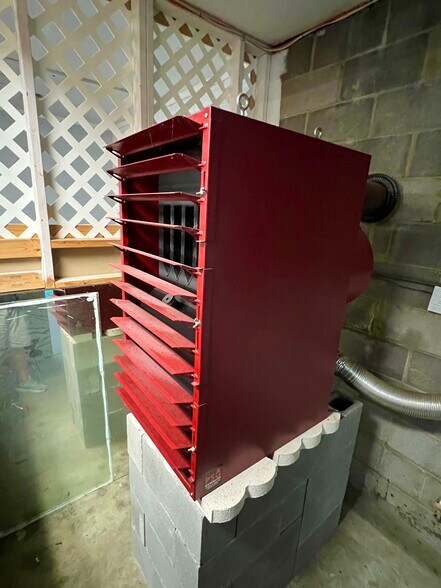 More Photos Of 15242 General Puller Hwy, Deltaville Freestanding For Sale