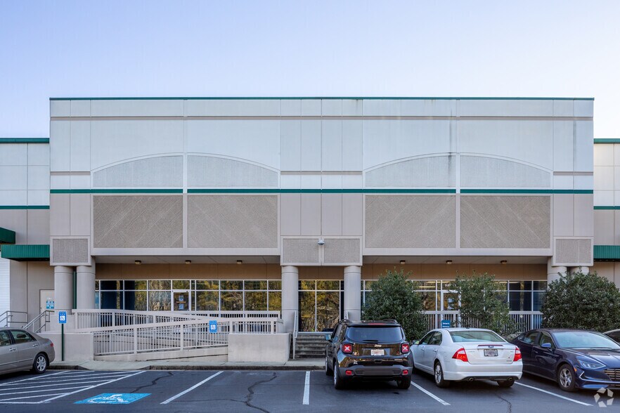 More Photos Of 2225 Cedars Rd, Lawrenceville Distribution For Lease