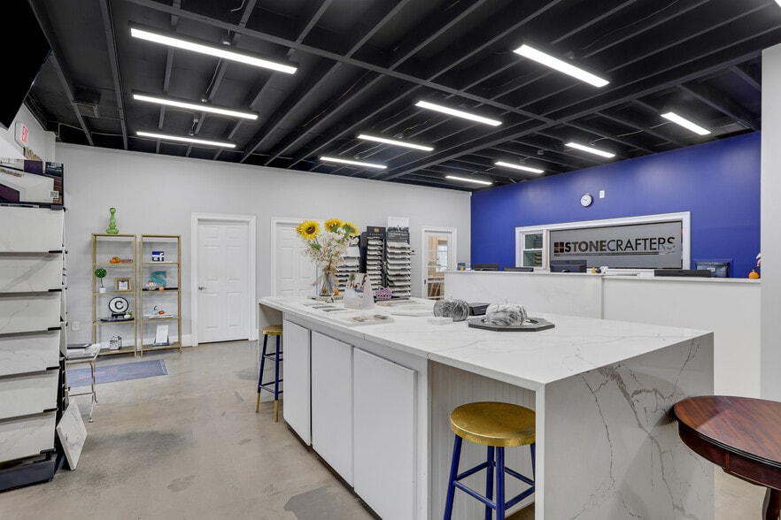 More Photos Of 1385 English St NW, Atlanta Warehouse For Sale