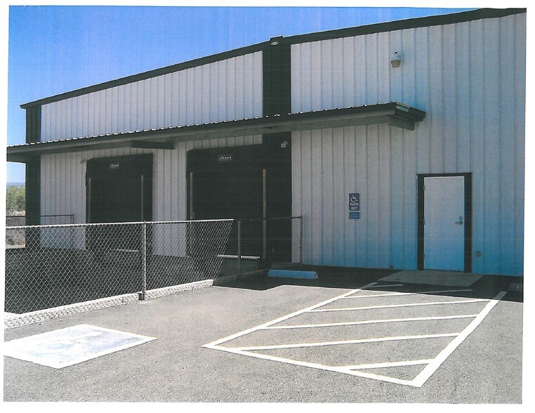 More Photos Of 13290 Contractors Dr, Chico Manufacturing For Lease
