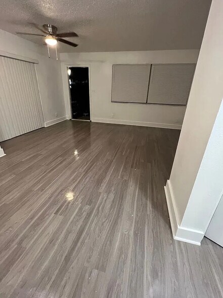 More Photos Of 3109 NW 3rd Ave, Pompano Beach Multifamily For Sale
