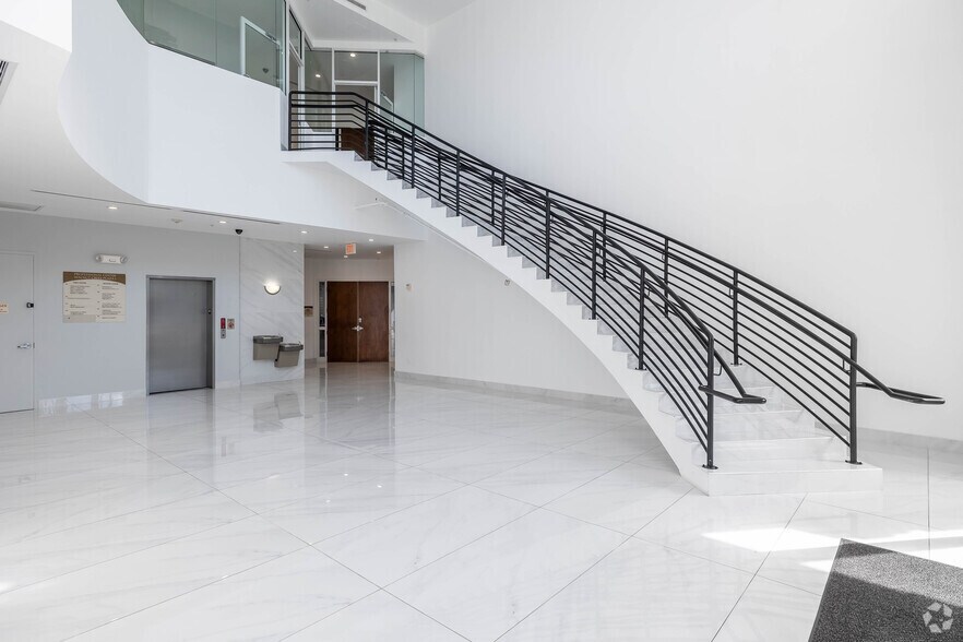 More Photos Of 1779 N University Dr, Pembroke Pines Office For Lease