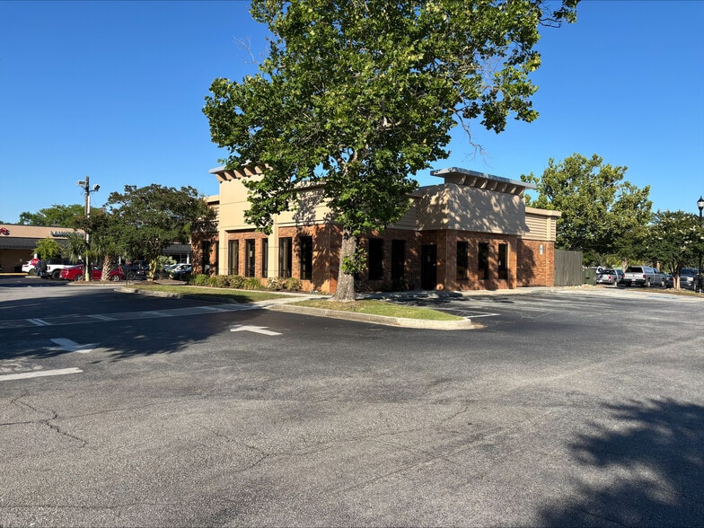 More Photos Of 935 Chuck Dawley Blvd, Mount Pleasant Fast Food For Lease