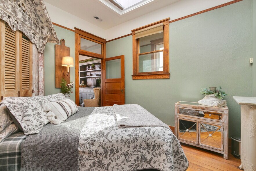 More Photos Of 308 S 2nd St, Laramie Storefront Retail Residential For Sale