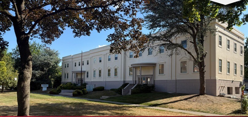More Photos Of 199 Broad St, Bloomfield Medical For Lease