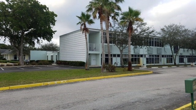 More Photos Of 513 US Highway 1, North Palm Beach Office For Lease