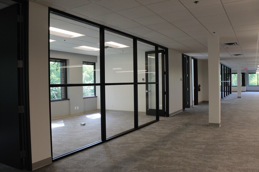 More Photos Of 12400 Portland Ave, Burnsville Office Residential For Lease