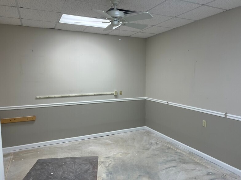 More Photos Of 6120 Airways Blvd, Chattanooga Warehouse For Lease