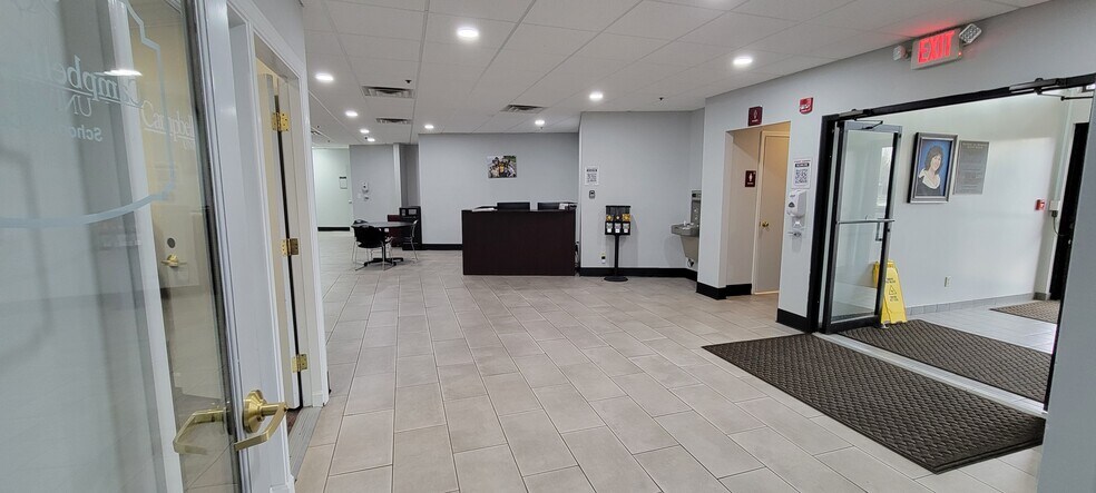 More Photos Of 2300 Greene Way, Louisville Office For Sale