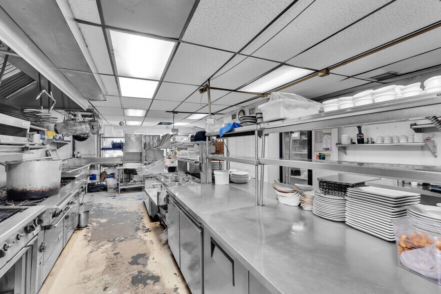 More Photos Of 90311 Old Hwy, Tavernier General Retail For Sale