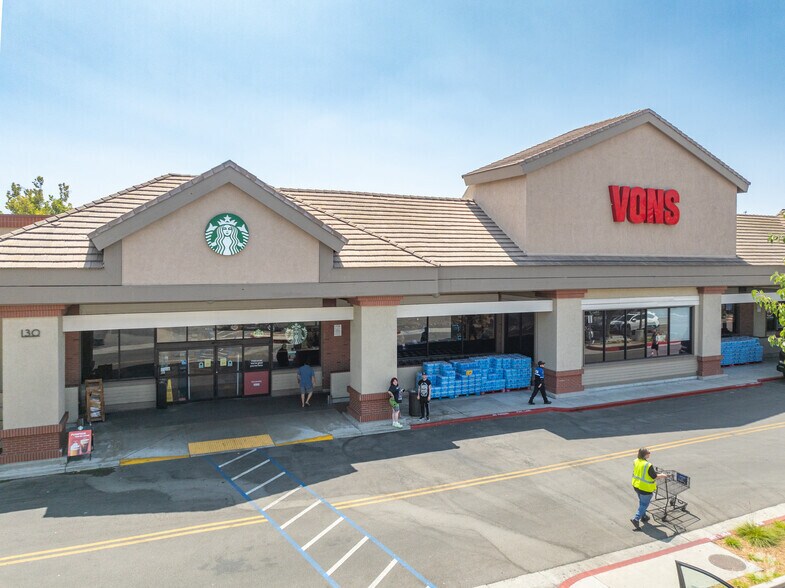 More Photos Of 170-186 W Foothill Blvd, Monrovia General Retail For Lease