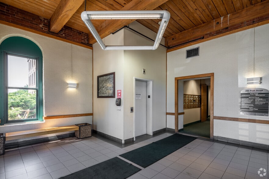 More Photos Of 290 Pratt St, Meriden Light Manufacturing For Lease