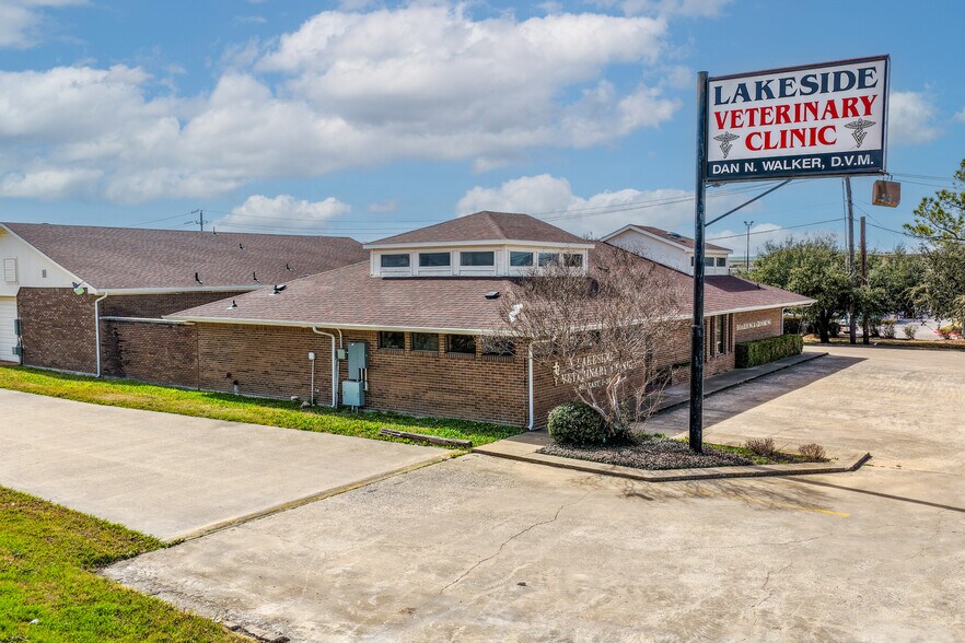 More Photos Of 801 E Interstate 30, Rockwall Freestanding For Sale