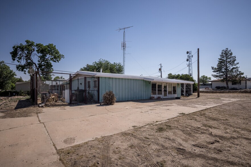 More Photos Of 15 W Main St, Green River Freestanding For Sale