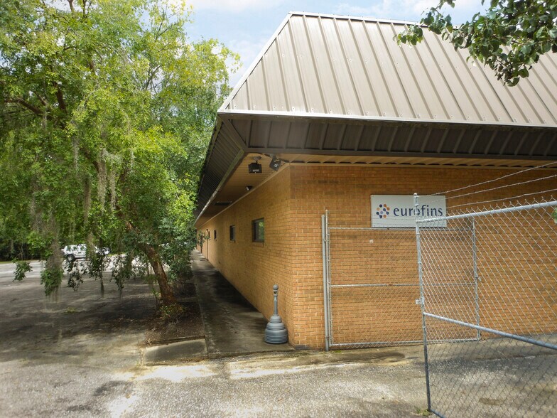 More Photos Of 2846 Industrial Plaza Dr, Tallahassee Research And Development For Lease