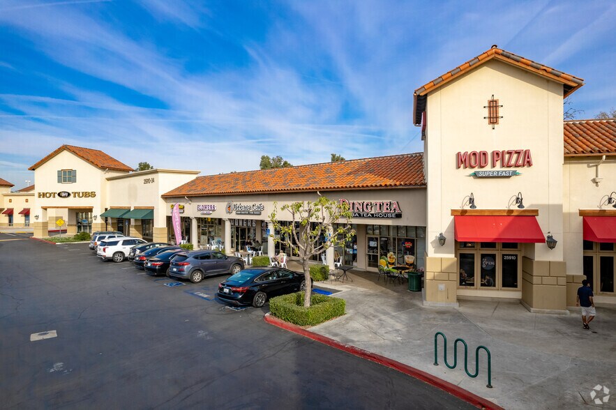 More Photos Of 25450 The Old Rd, Valencia Unknown For Lease