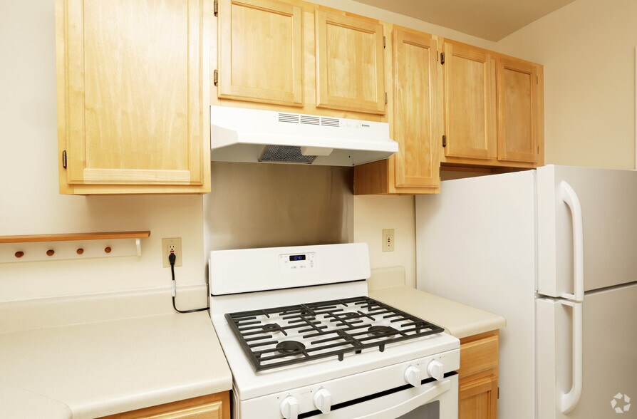 More Photos Of 3647 6th St SE, Washington Apartments For Sale