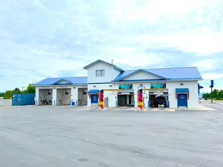 Primary Photo Of 3580 Ptarmigan Ln, Helena Carwash For Sale