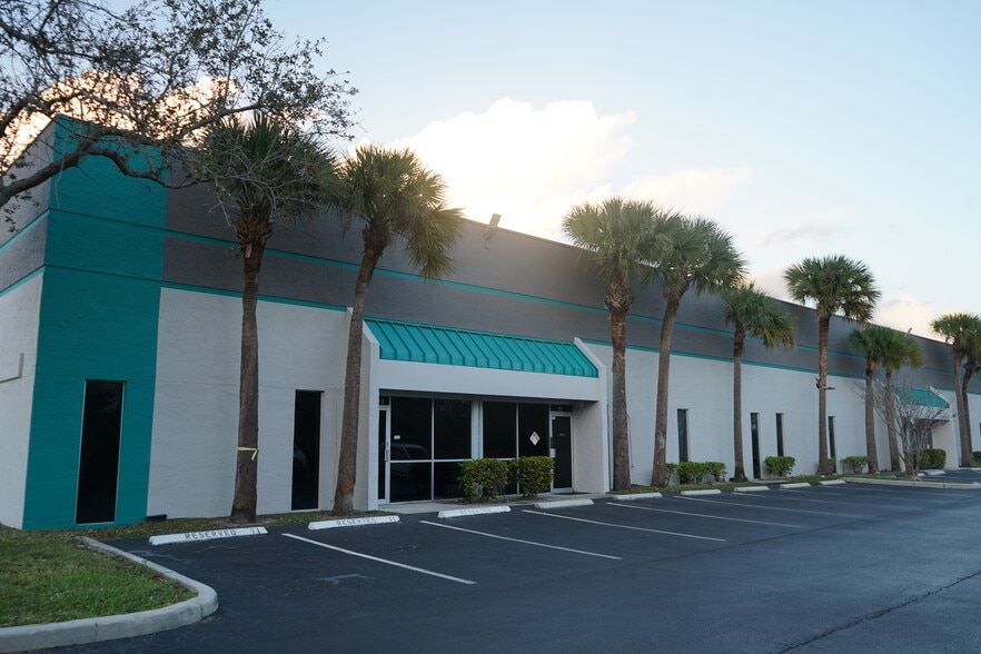 More Photos Of 4100 N Powerline Rd, Pompano Beach Unknown For Lease