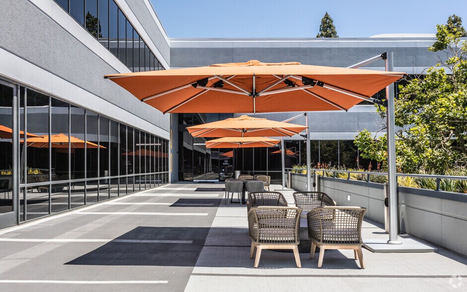 More Photos Of 2100 W Orangewood Ave, Orange Unknown For Lease