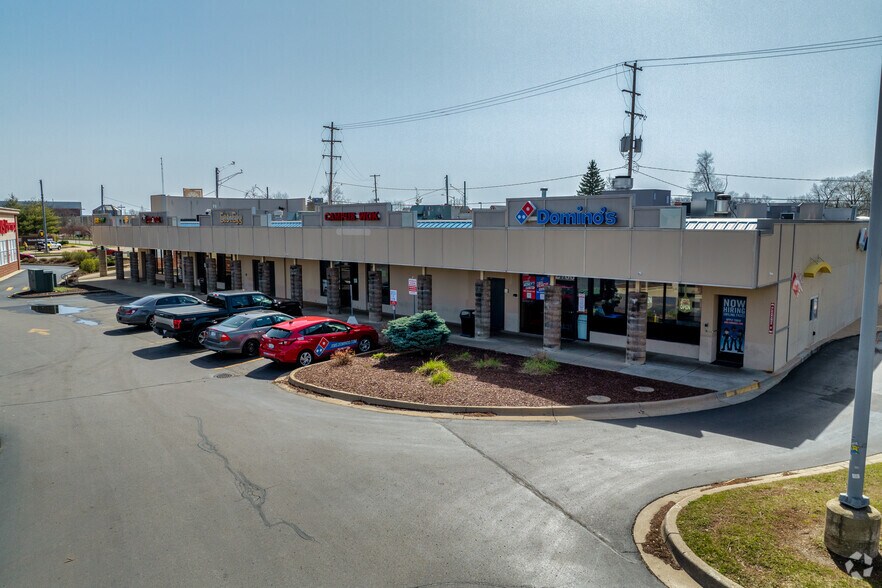 More Photos Of 2618-2727 W Michigan Ave, Kalamazoo General Retail For Sale