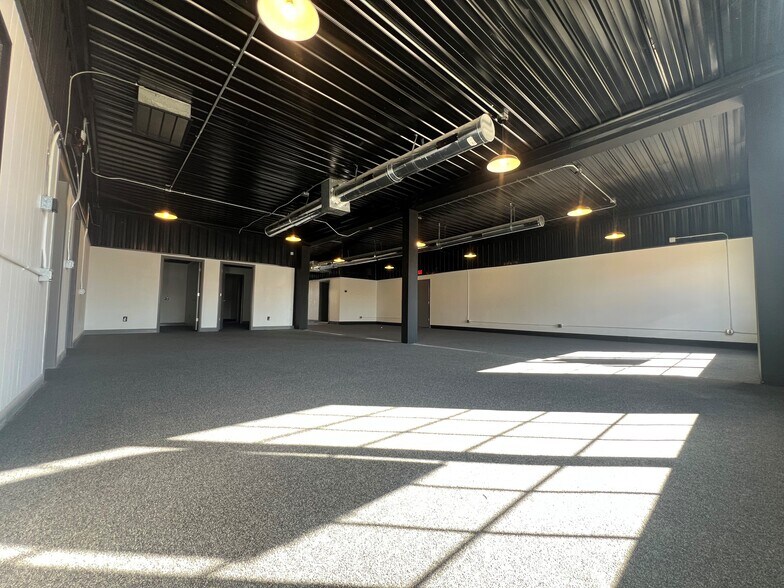 More Photos Of 110 E A St, Newton Freestanding For Lease