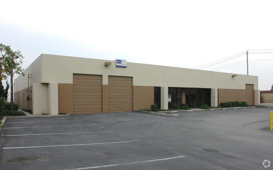 Primary Photo Of 1051-1055 Pecten Ct, Milpitas Warehouse For Lease