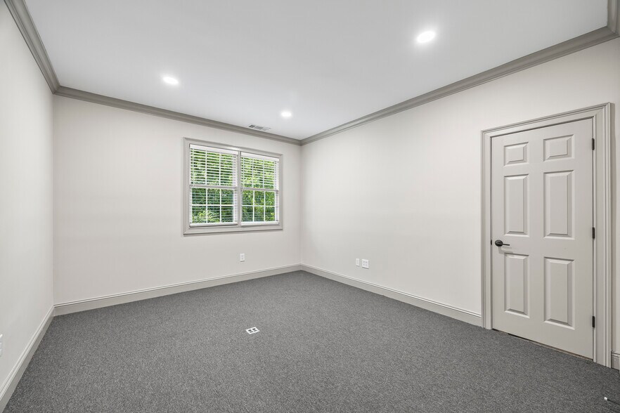 More Photos Of 1551 Jennings Mill Rd, Watkinsville Medical For Lease