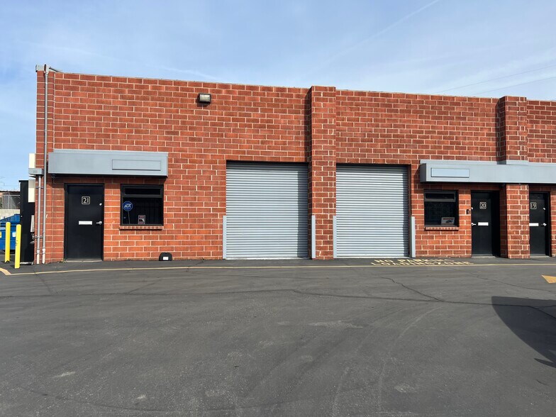 Primary Photo Of 7411 Laurel Canyon Blvd, North Hollywood Warehouse For Lease
