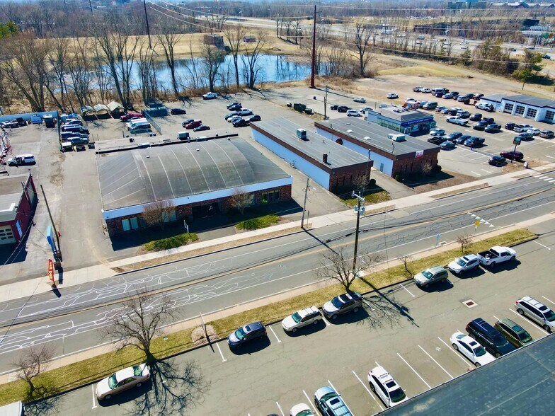 More Photos Of , East Hartford Flex For Sale