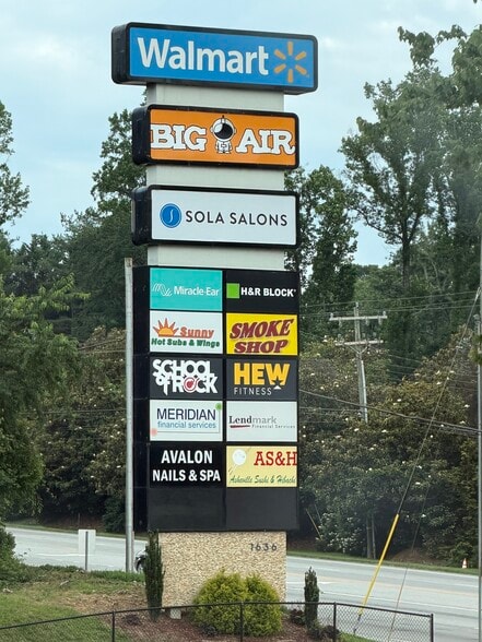 More Photos Of 1636 Hendersonville Rd, Asheville Unknown For Lease
