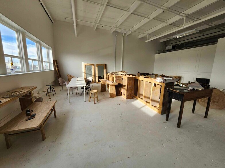 More Photos Of 3906 82nd Ave, Leduc Warehouse For Sale