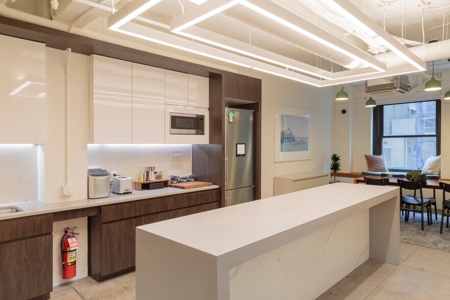 More Photos Of 251 W 30th St, New York Coworking Space