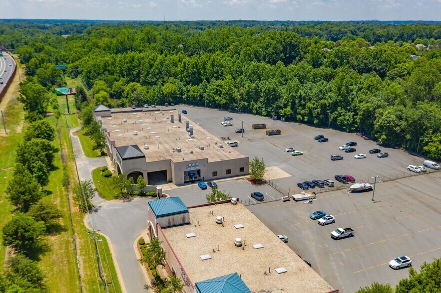 More Photos Of 20440 Chartown Dr, Cornelius Auto Repair For Sale