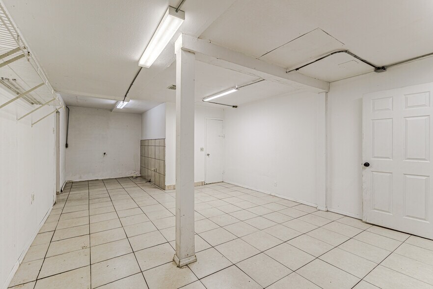 More Photos Of 291 American Spirit Rd, Winter Haven Warehouse For Lease