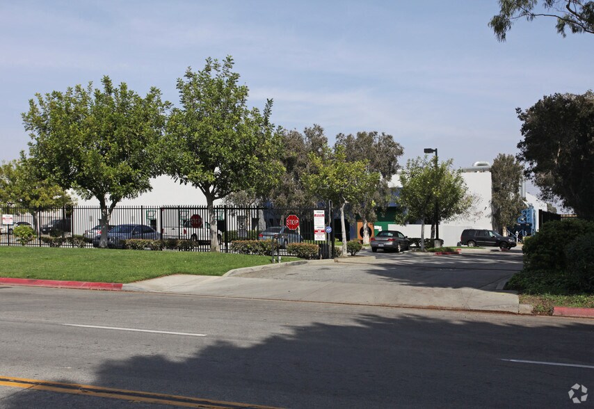 More Photos Of 18502 S Laurel Park Rd, Compton Warehouse For Lease