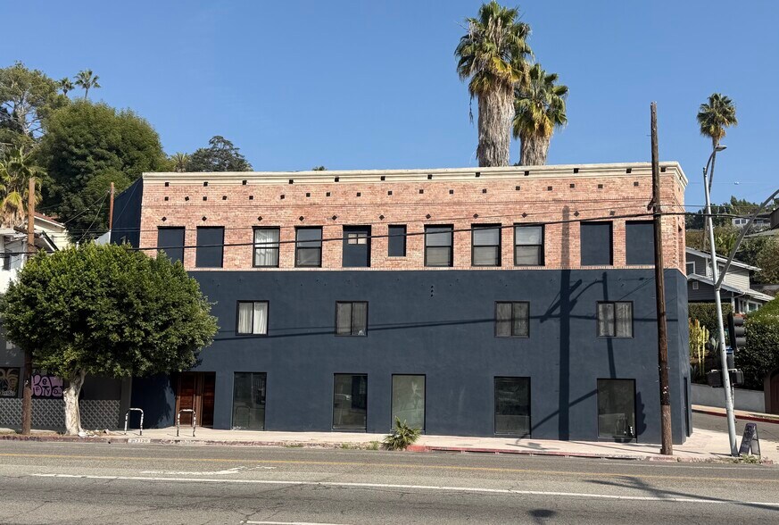 Primary Photo Of 3129 W Sunset Blvd, Los Angeles Apartments For Lease